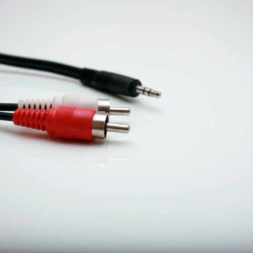 Wpływ kabli głośnikowych i interkonektów na dźwięk